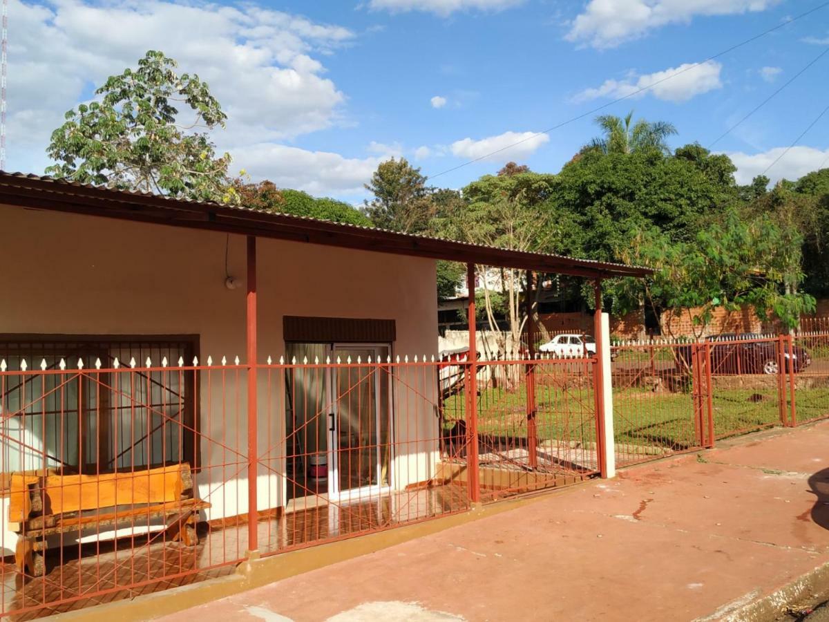 Iguazu Rey Hostal Пуэрто-Игуасу Экстерьер фото